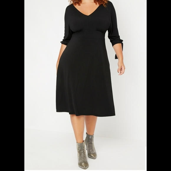 ELOQUII FIT AND FLARE MIDI DRESS - Picture 1 of 6